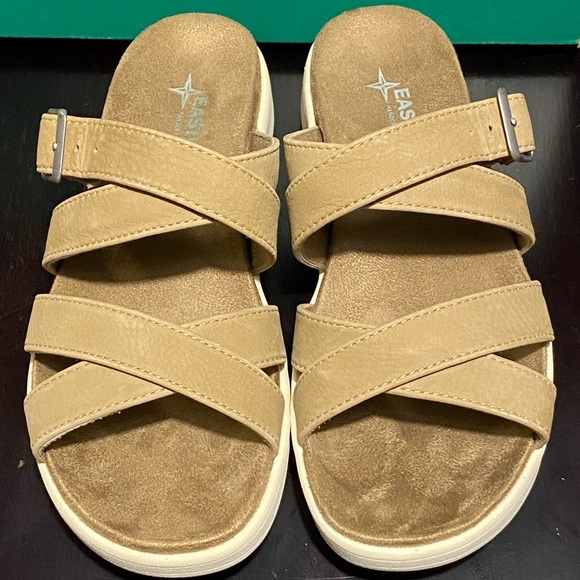Eastland Machias tan leather slide new size 7. Flatform sandals - Picture 2 of 10